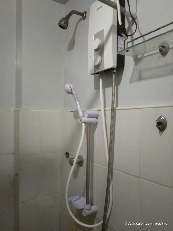 Kassel Residences Staycation Near Naia - Moonwalk Paranaque Paranaque City Exterior photo