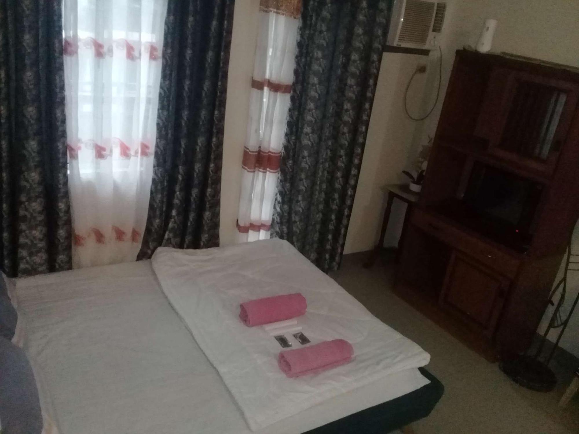 Kassel Residences Staycation Near Naia - Moonwalk Paranaque Paranaque City Exterior photo